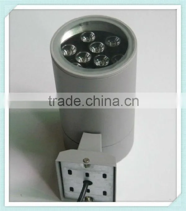 Factory Price LED Outdoor Wall Light