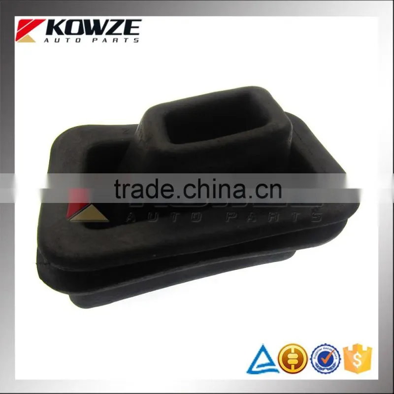 Clutch Release Fork Boot For Mitsubishi Triton L200 K57T K62T K64T KA4T KB7T L300 P04V P15W MD703280