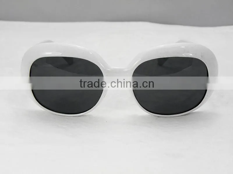 cheap simpleness white & white christmas & party glasses ,customized you logo you like