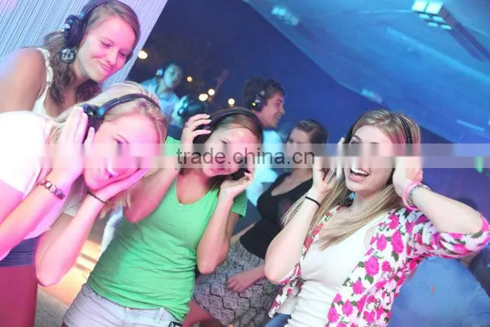 Wireless stereo headphone for Silent party