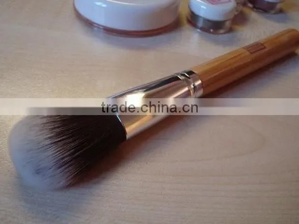 Natural wood handle rose gold ferrule powder brush