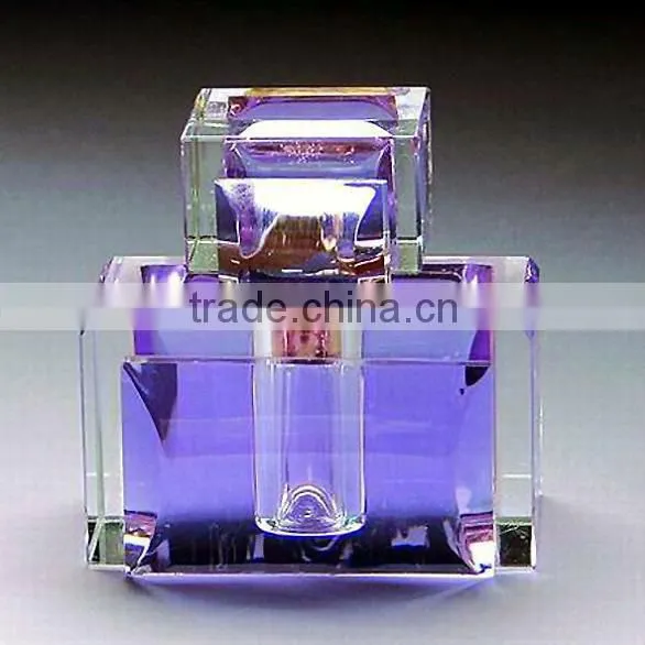 2016 Wholesale and customized crystal perfume bottle