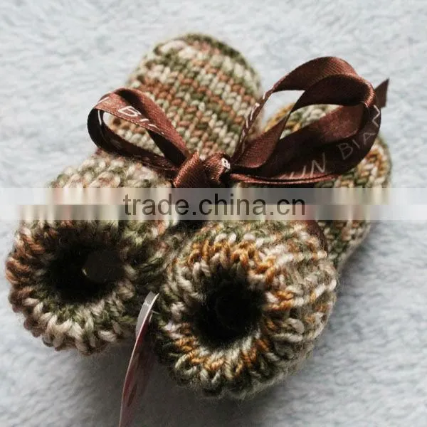 2015 new season new design handmade socks with ribbon baby socks