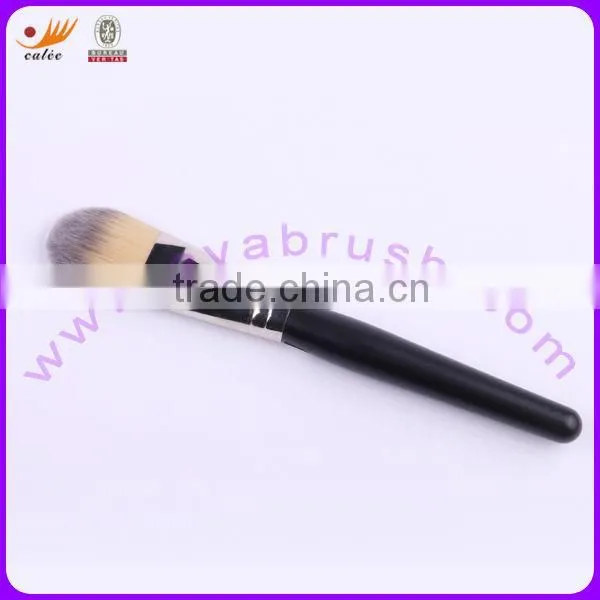 Three-color Nylon Hair Foundation Brush with Wooden Handle