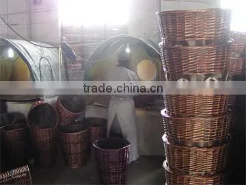 Unpeeled willow storage baskets with lining