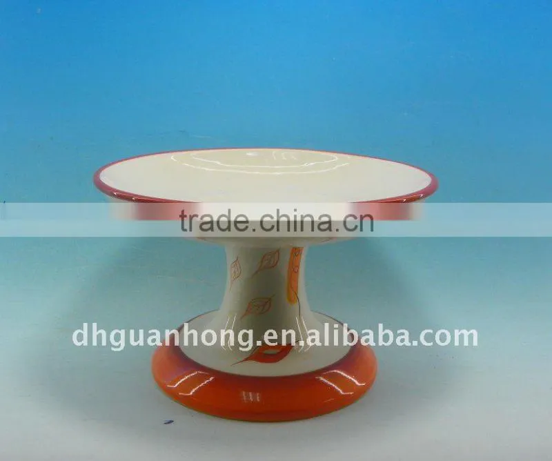 2012 New Design of Ceramic Cake Dish