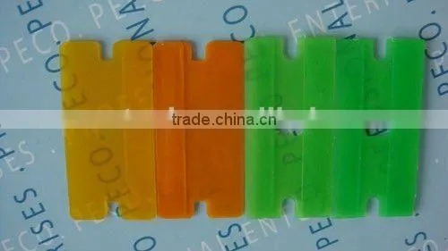 plastic razor blades