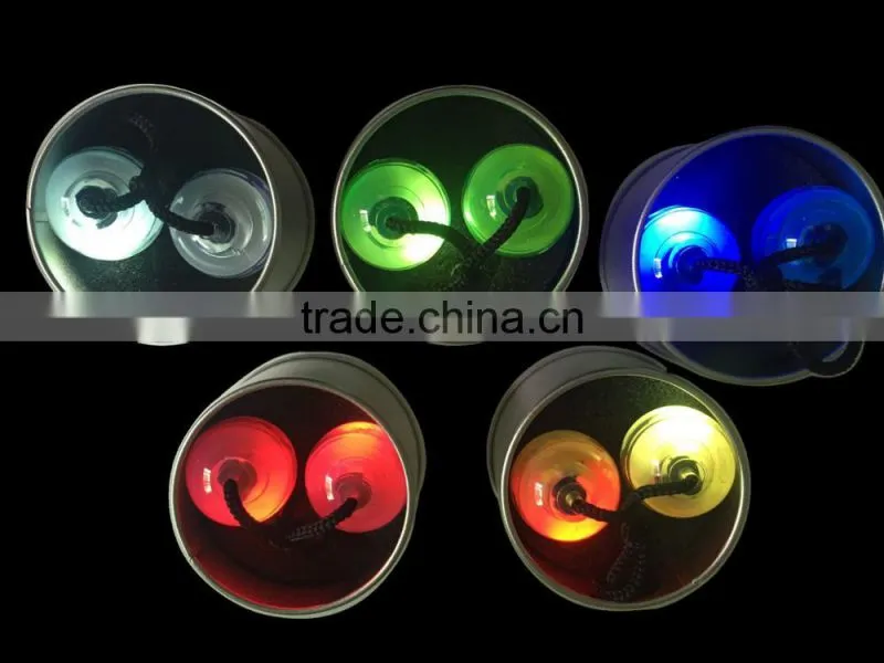 2017 New Product Fidget Toys Thumb Chucks With LED Light Fidget Yo yo