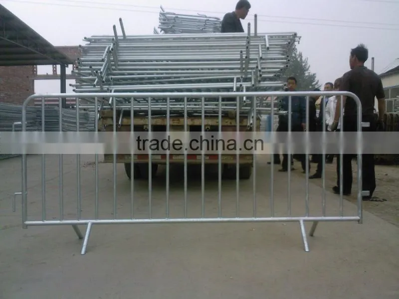 interlocking strong metal temporary road safety Barriers