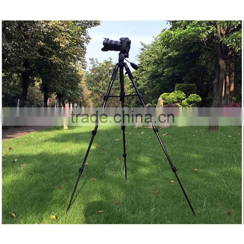 Slr camera tripod for travel photography