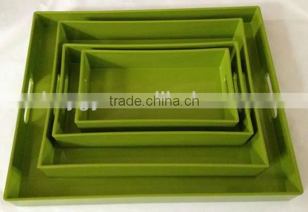 Plastic tray