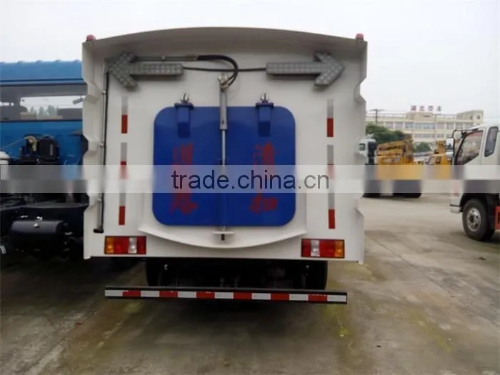 Made in China Euro 2 New small road sweeper truck for sale