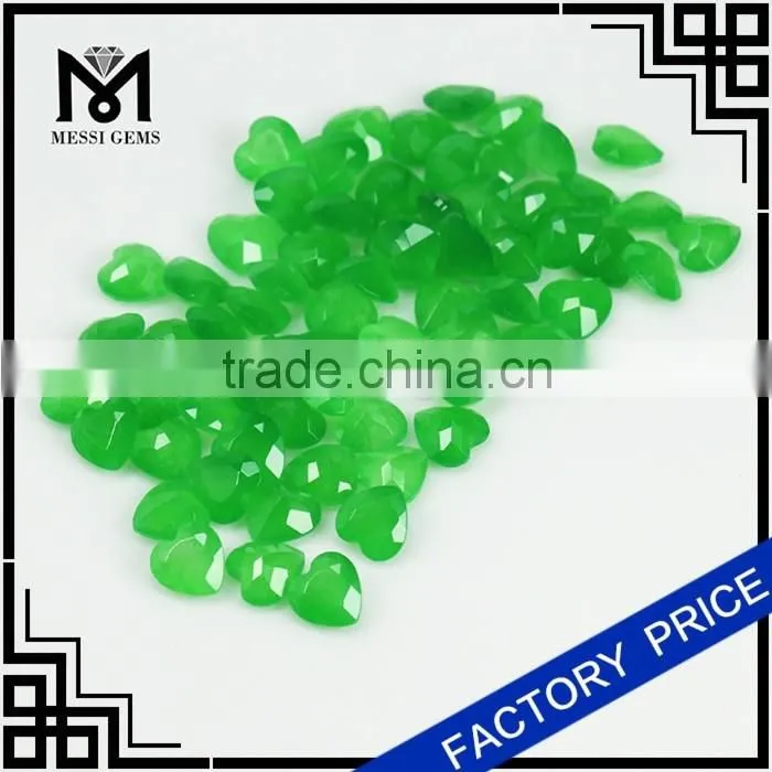 2015 Best Products Heart Shape Natural Color Malay Jade Stone