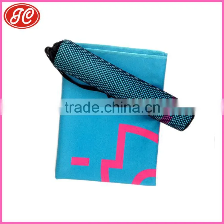 High Quality Traveling Gym Towel with Mesh Storage Bag