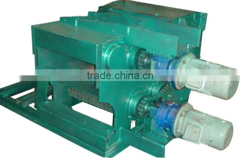 Manufacturer directly selling logs chipping machine with downside outlet