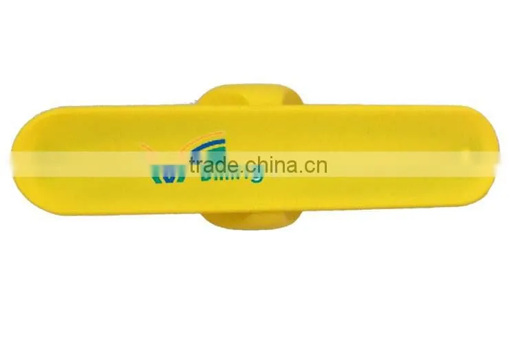 2015 New design hot sell silicone cable holders/winder