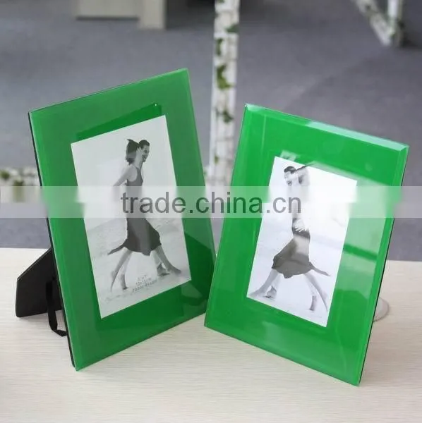 Glass photo frame
