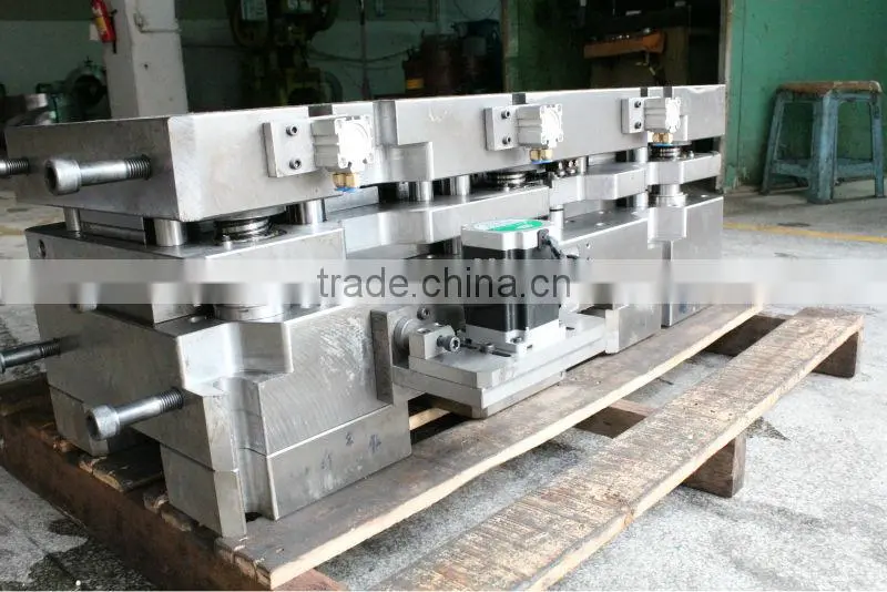 CNC machine make tool and die