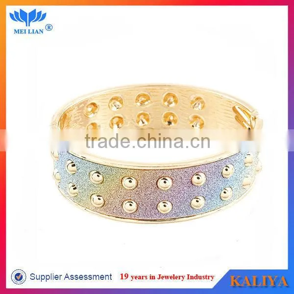 2014 Rhodium Plating Sequined Leather Wrist Belt Shaped Alloy Bangle