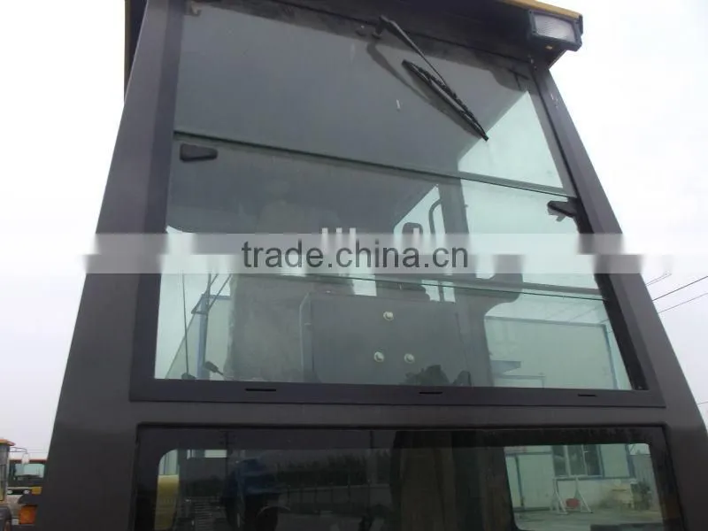 SDLG Backhoe loader LGB680