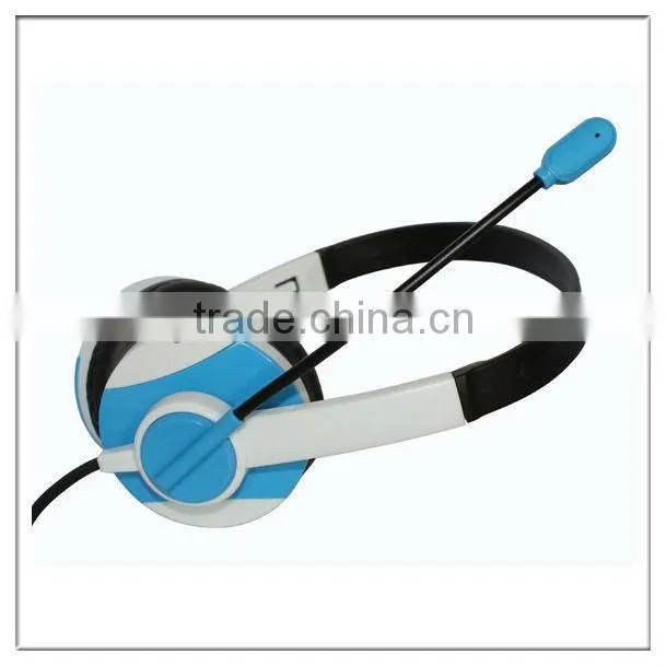 Computer accessory headphones with microphone