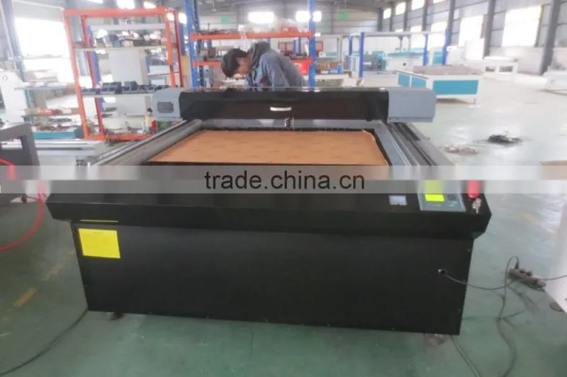 DL1325 laser cutting jigsaw puzzle machine for fabricsacrylic / cutting