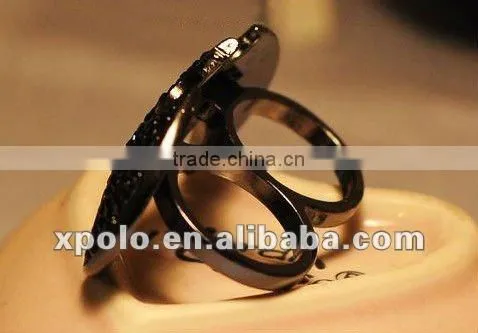 Retro Exaggerated Black Bat Ring Double Finger With Rhinestone