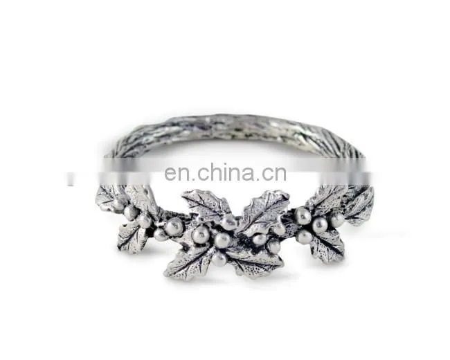 Holly Napkin Ring