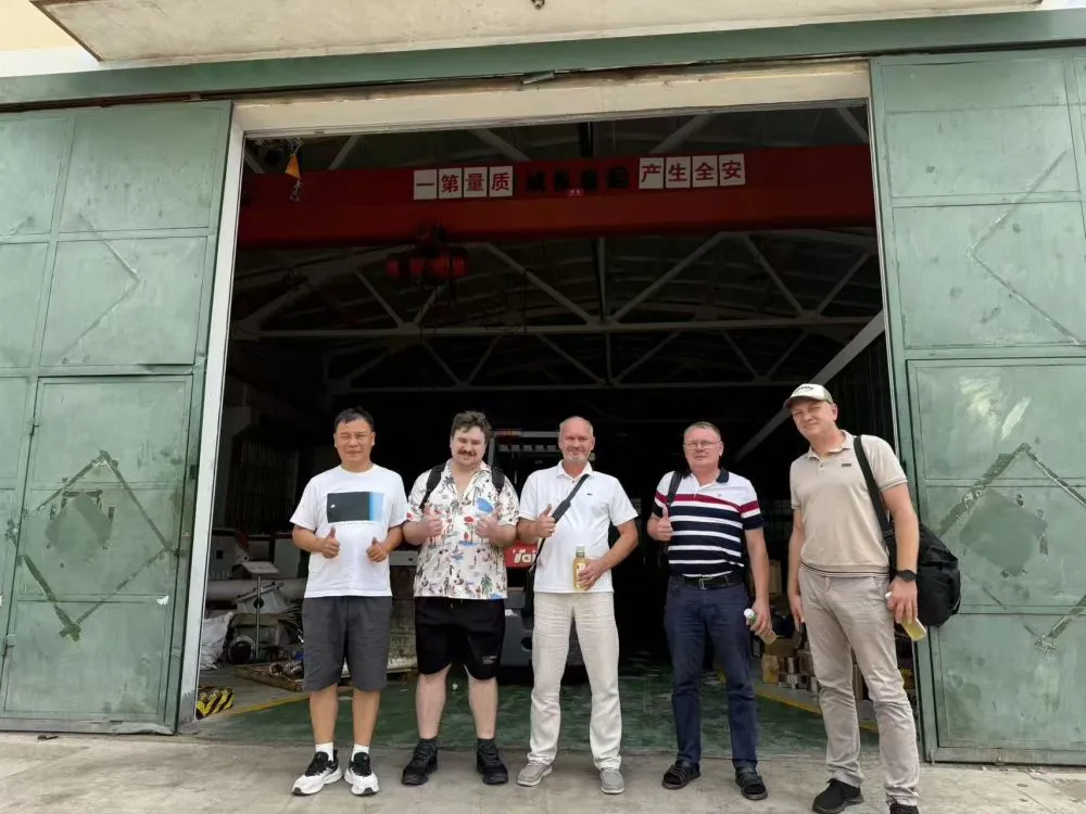 A 4‑member delegation from Russia visited our company hydraulic test bench