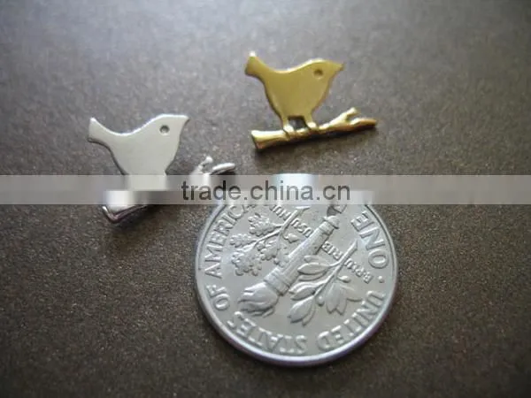 Shop Sale.. SWALLOWS Sparrow Pendants Charms, Birds on a Branch, 13x10 mm,