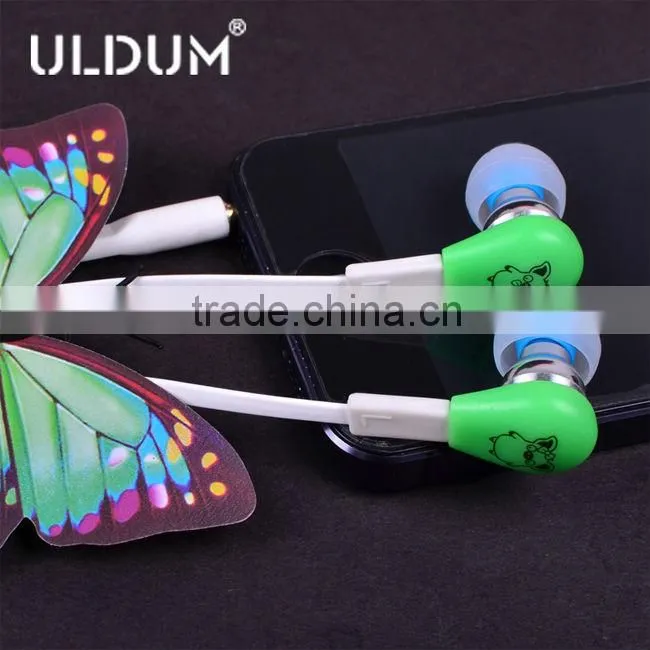 ULDUM supper high quality cheap plastic in ear earphone/deep bass sound ecouteur