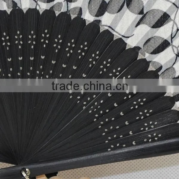 Foldable hand bamboo silk fan