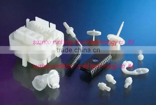 Injection plastic parts and molding/Plastic injection parts