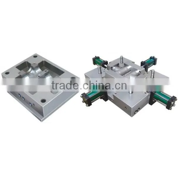 Pipe fitting mould