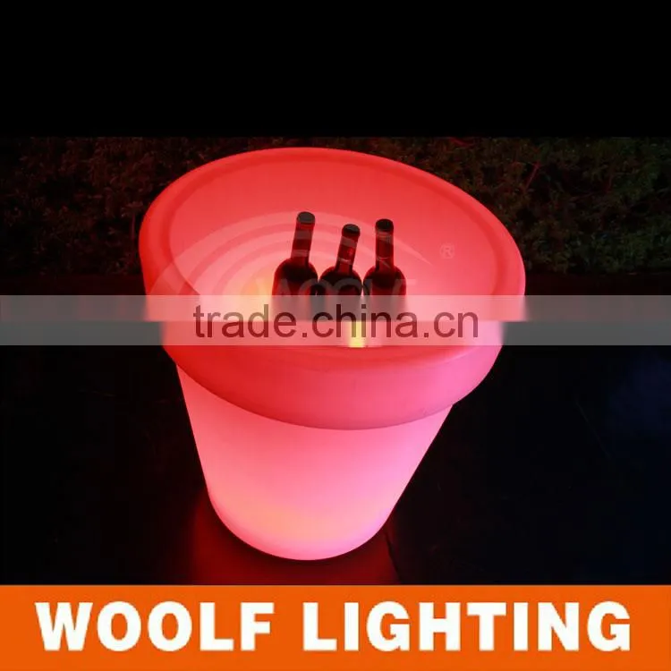 Beautiful Outdoor LED Plastic Flower Pot Decorative Crystal Flower Vase Lights