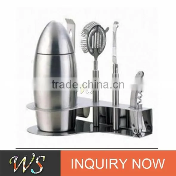 stainless steel cocktail shaker,martini shaker , 1000ml cocktail shaker with mirror effect