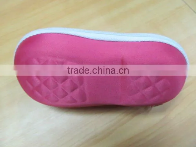 Novelty Shoe-shaped Glasses Case