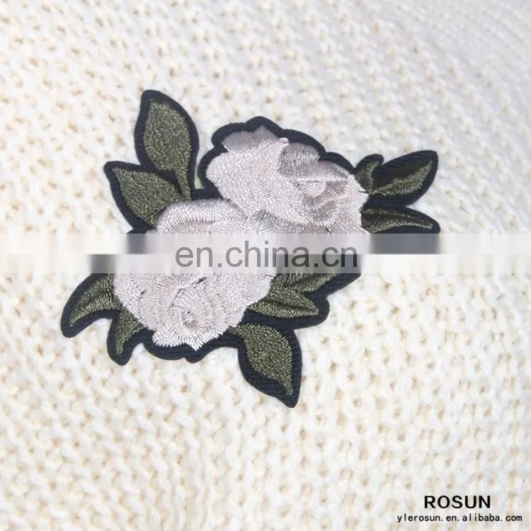 Custom clothing manufacturers Wholesale price latest design flower pattern sweater as cheap girls top with embroidery patch