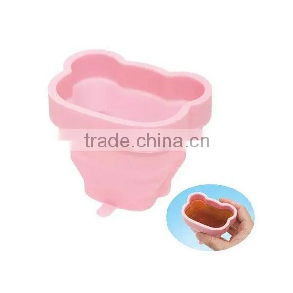 2015 dongguan tufeng high quality heat resistance silicone foldable cup