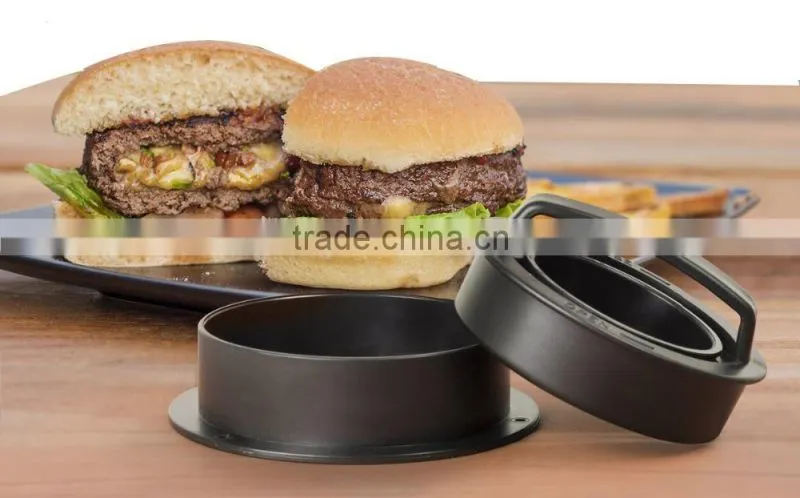 Everybody note that With our hamburger press it's easy to make your favourite patties in just 3 steps.
