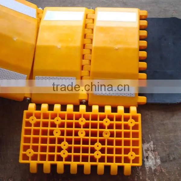 Protable plastic road hump