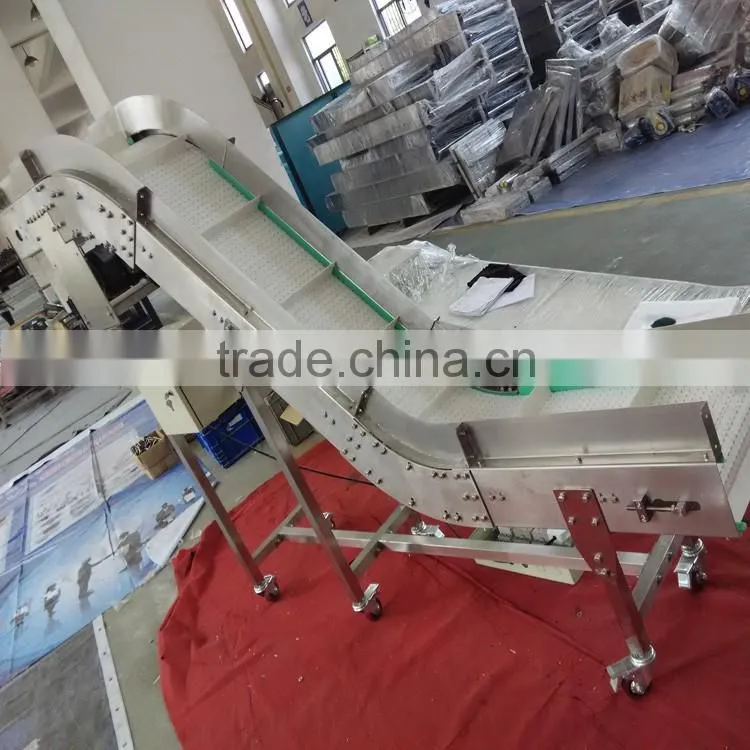 Plastic modular belt conveyor for vegetable industry