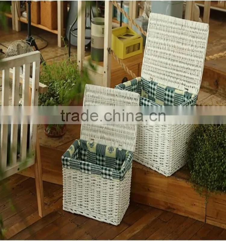 Hand-Woven Willow dirty clothes basket