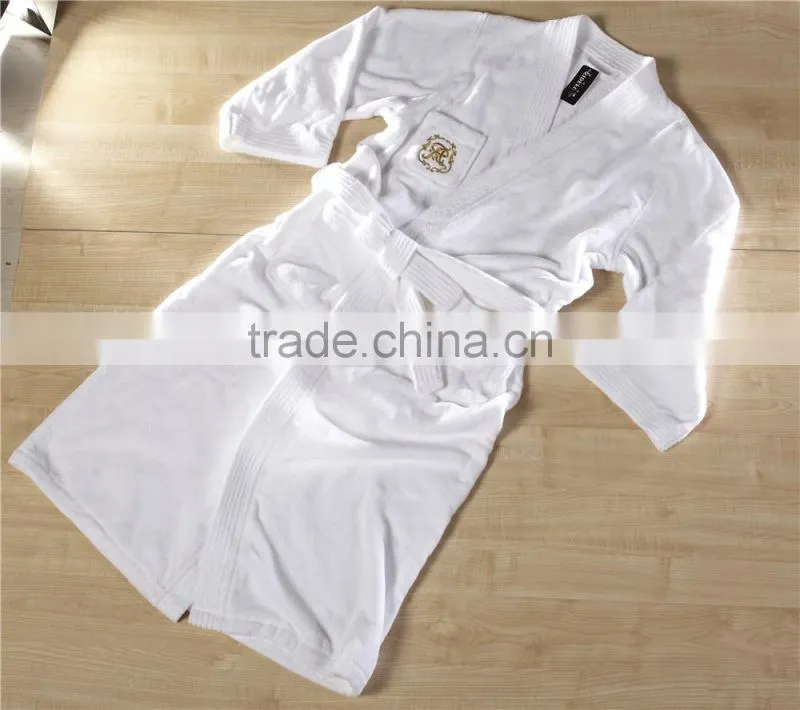Good Quality White Unisex Velvet Velour Terry Hotel Bathrobe With Embroidered Logo