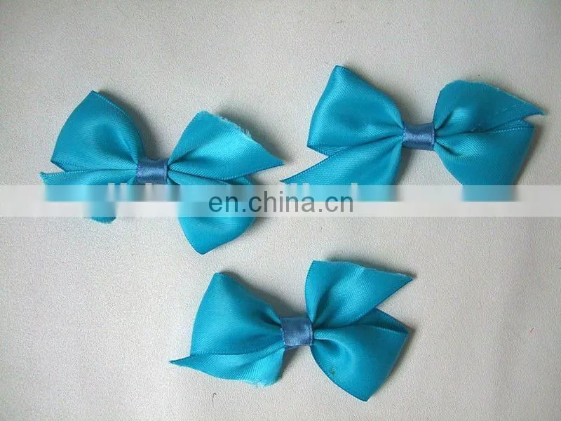 white bow tie for hair with spot