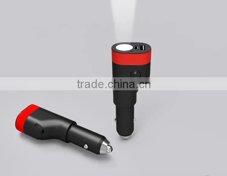 2016 Portable multi-functional safety hammer car charger torchlight car charger