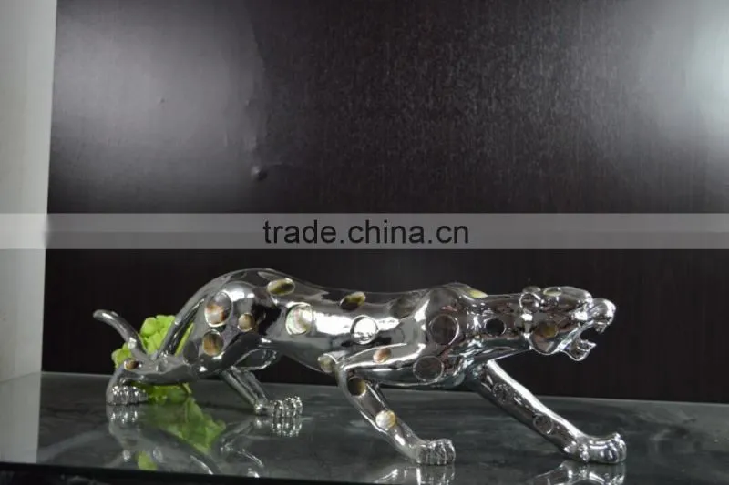 Resin shell leopard sculpture home decor