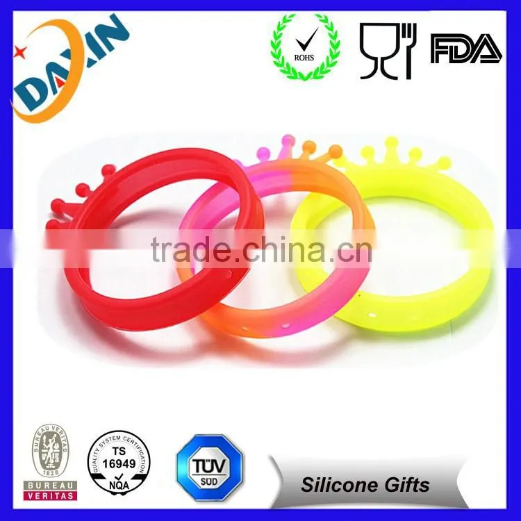 New design silicone universal cell phone cases / colorful cell phone holders