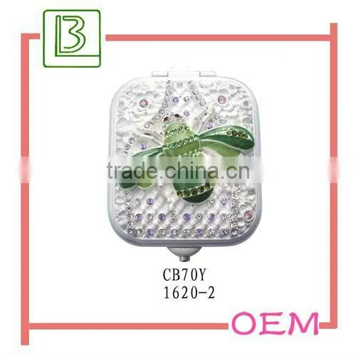 Metal Round Crystal Portable Make-up Mirror