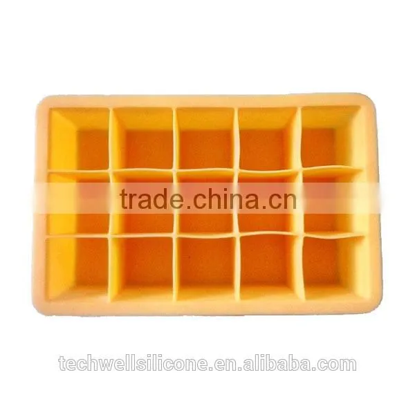Easy clean square shaped silicone ice cube mould